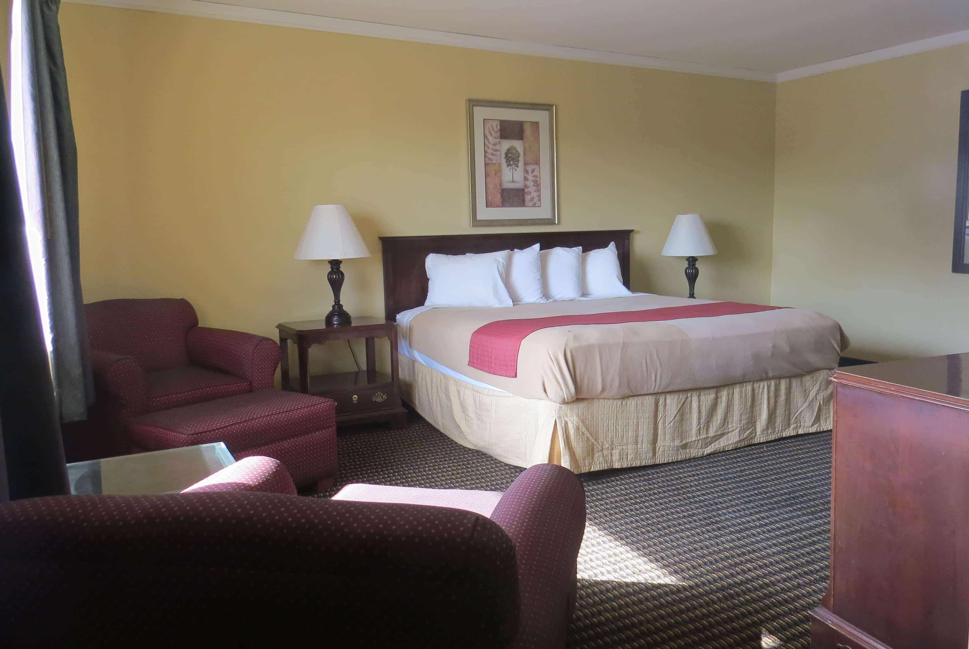 Travelodge By Wyndham Stratton Εξωτερικό φωτογραφία