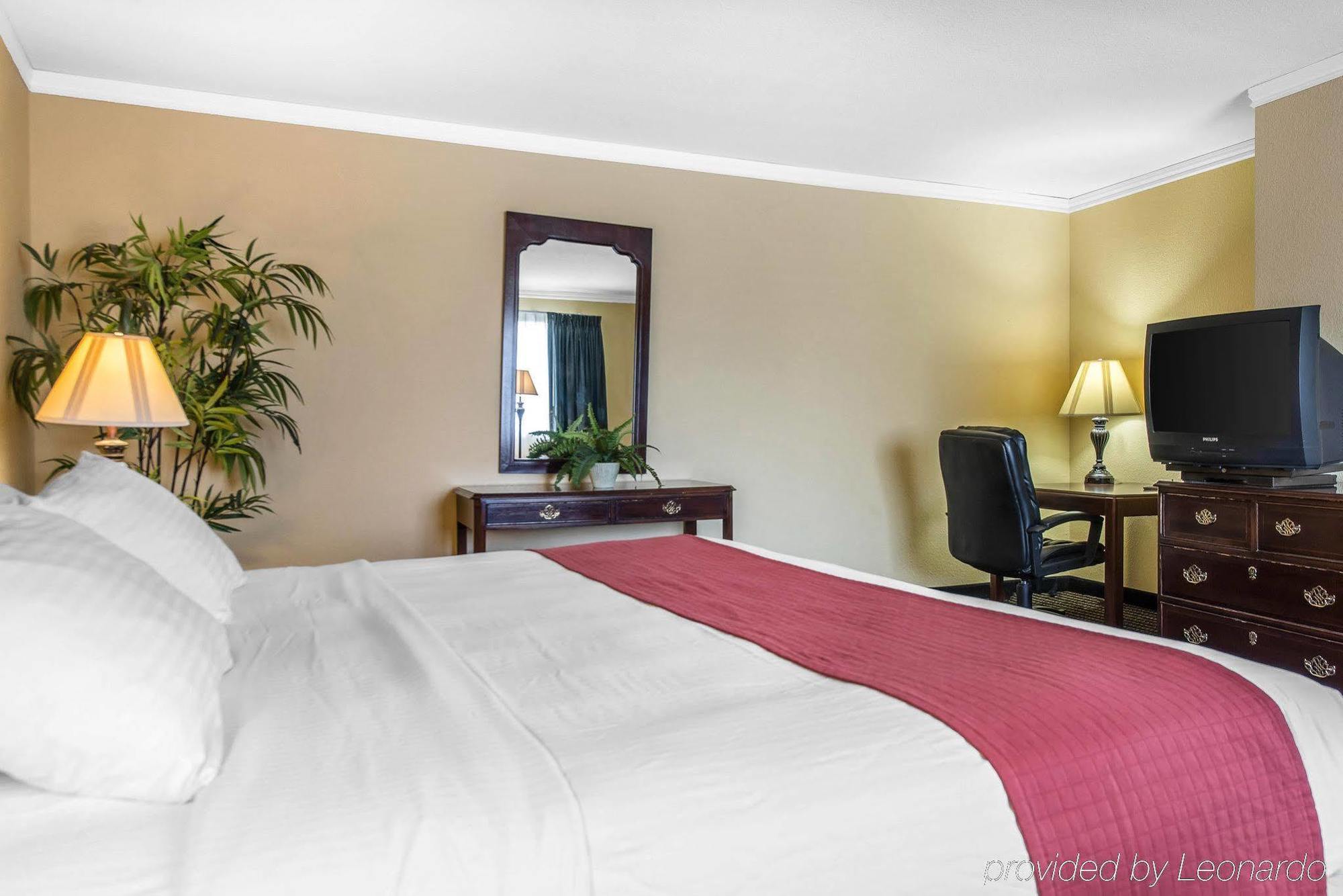 Travelodge By Wyndham Stratton Εξωτερικό φωτογραφία